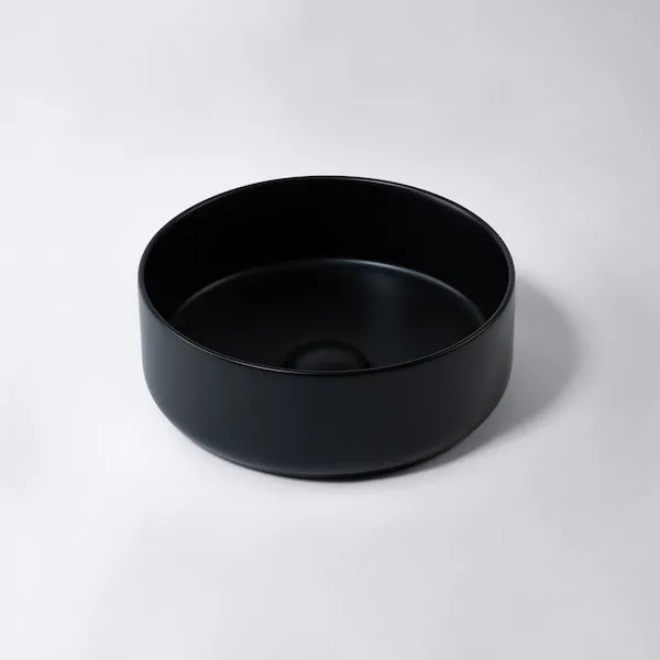Eight Quarters Amaroo Circle Mini Matte Black