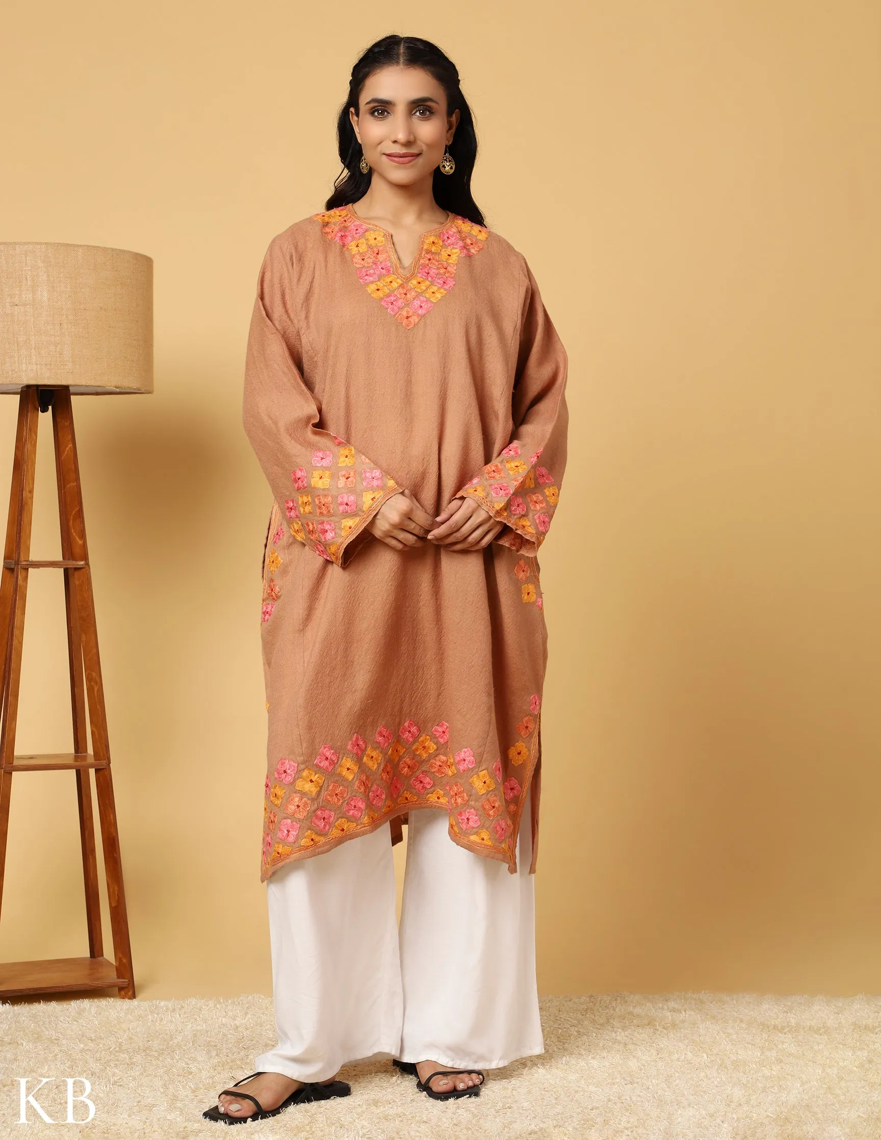 Sand Dune Aari Embroidered Pure wool Phiran